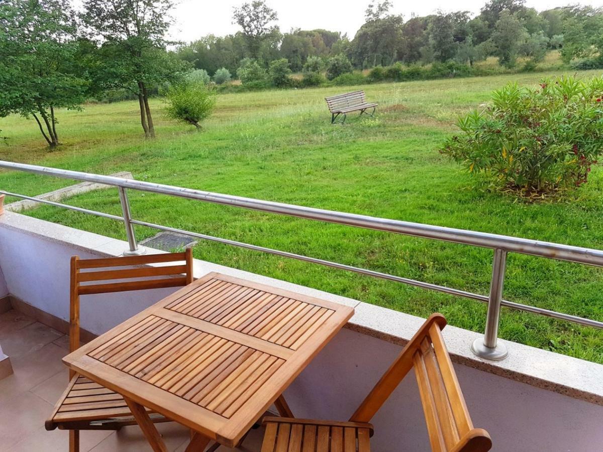 Apartment Vitalia 2+2 Poreč Dış mekan fotoğraf